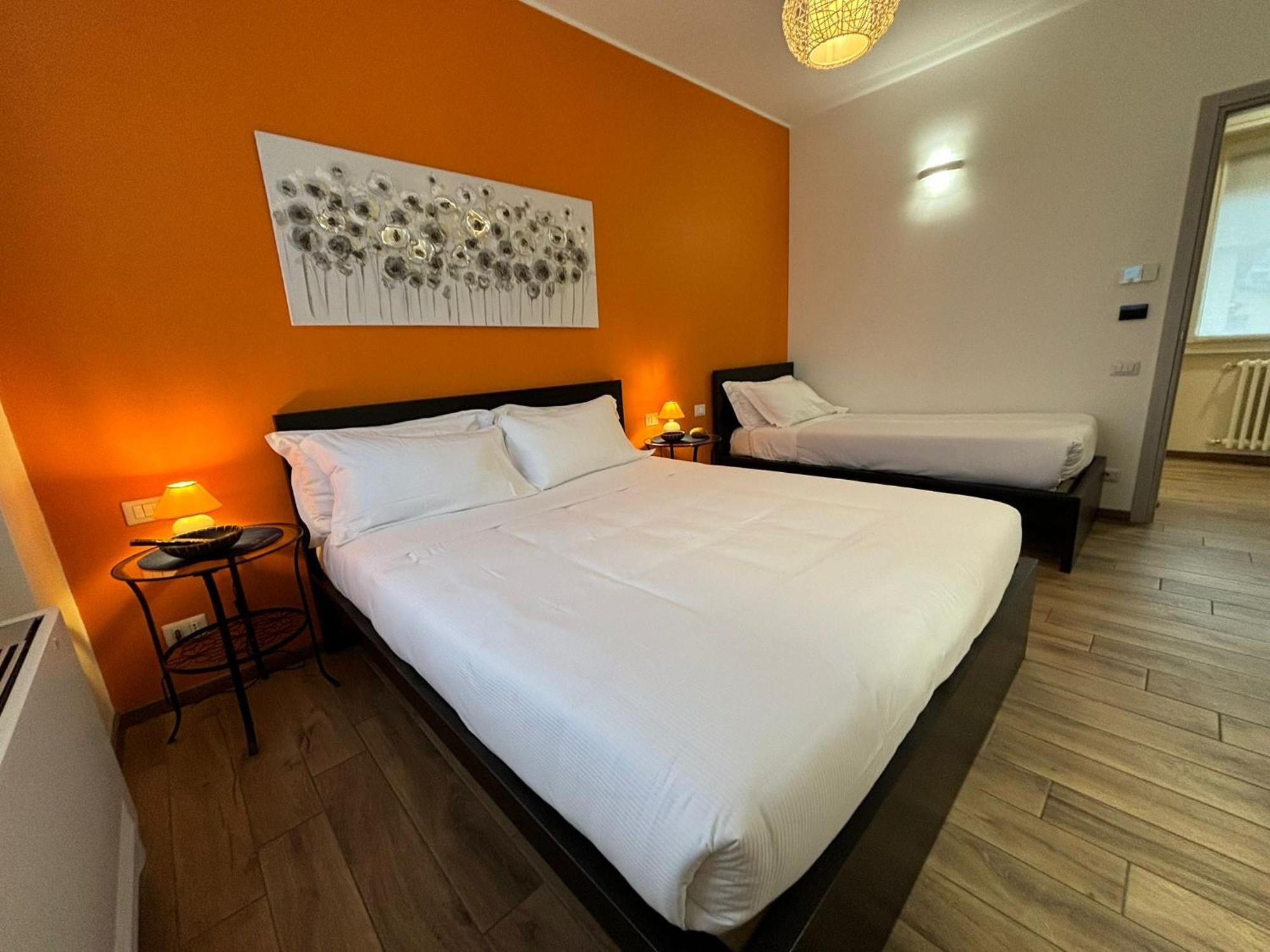 Airuno Rooms 外观 照片