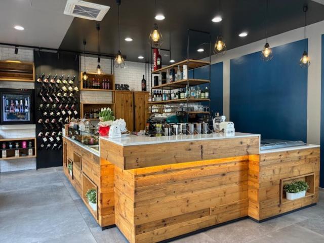 Airuno Rooms 外观 照片